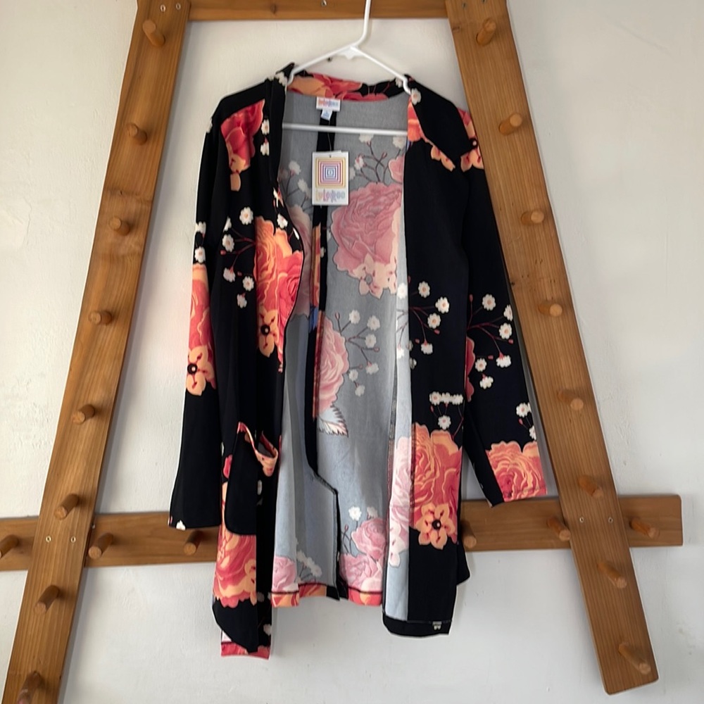 LuLaRoe Gwen Blazer